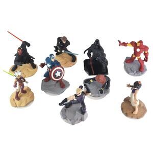 Disney infinity Marvel & STAR WARS 2.0 AND 3.0 Figures & Crystals LOT OF 11
